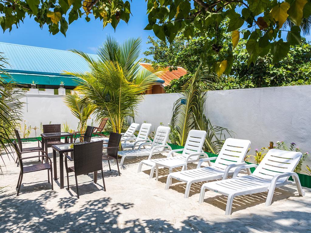 Castle Inn Bodufolhudhoo Exterior foto